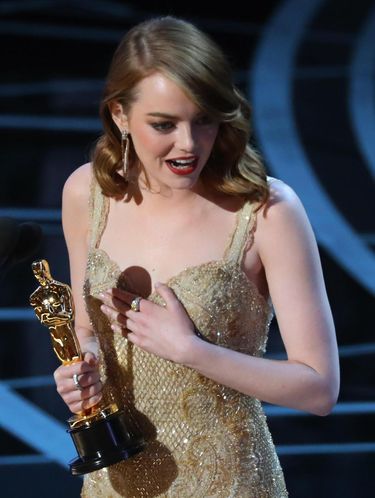 Emma Stone dan Perawatan Facial Rp 26 Juta untuk Oscar