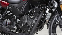 Motor yang baru akan dilepas di pertengahan Maret di Eropa ini menawakan mesin 125 cc 4-stroke SOHC single silinder standar Euro4. Saking iritnya, motor dengan tangki 14 liter Yamaha YS125 bisa berlari hingga 300 km. Foto: Yamaha