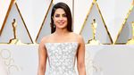 Pesona Para Aktris Cantik di Red Carpet Oscar 2017 (2)