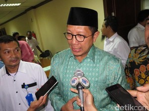 Menag akan Lapor ke Jokowi soal Kenaikan Ongkos Haji 2017