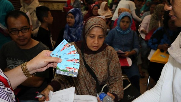 Pendistribusian Kartu Jakarta Pintar