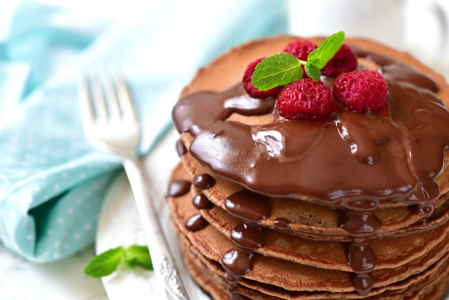 Yuk, Bikin Pancake Pisang Cokelat Kelapa yang Legit Enak!