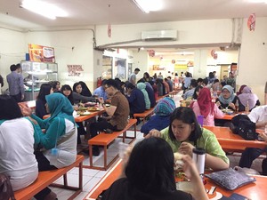 Mengintip Suasana dan Menu Kantin Karyawan di Mall-mall Jakarta