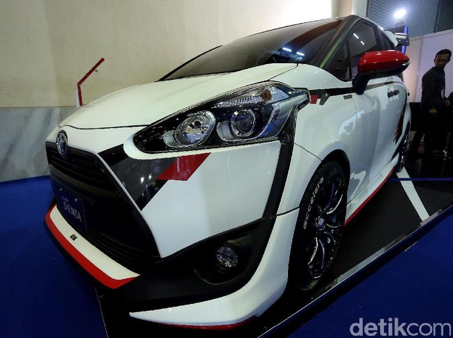 Modifikasi Sporty untuk Toyota Sienta