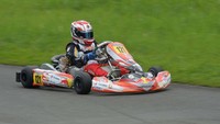Di kelas Junior, Adrian Hassal pun finis di tempa pertama kategori non seeded dan Sergio finis di posisi kelima kelas mini rok. Pool/Tim RISER ShaDaff.