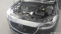 Mazda3 mengusung teknologi SKYACTIV seperti seri Mazda generasi ke-enam terbaru lainnya, yaitu New X-5, CX-9 dan MX-5 yang disematkan teknologi kontrol kemudi G-Vectoring Control, yang dapat menstabilkan dan mengurangi guncangan mobil saat menikung atau ketika tiba-tiba  menghindari lubang di jalan dengan kecepatan rata-rata 60 km/jam.