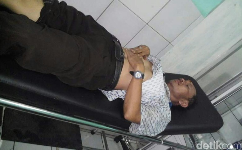 Supir Bus yang Tabrak Motor dan Rumah di Sukabumi Jadi Tersangka Supir Bus yang Tabrak Motor dan Rumah di Sukabumi Jadi Tersangka