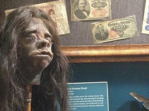 Terkesan dengan Museum Berkoleksi Kumpulan Oleh-oleh