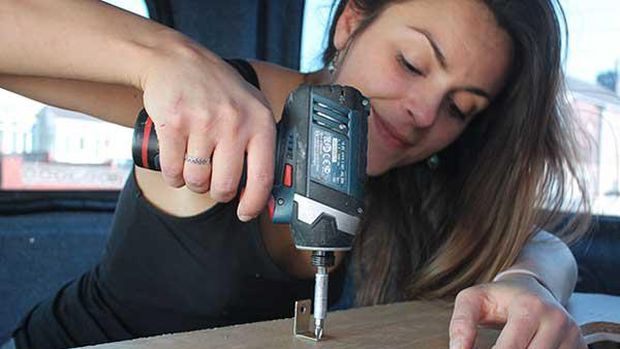 Mobil Renault Ini DIsulap Jadi Rumah Berjalan