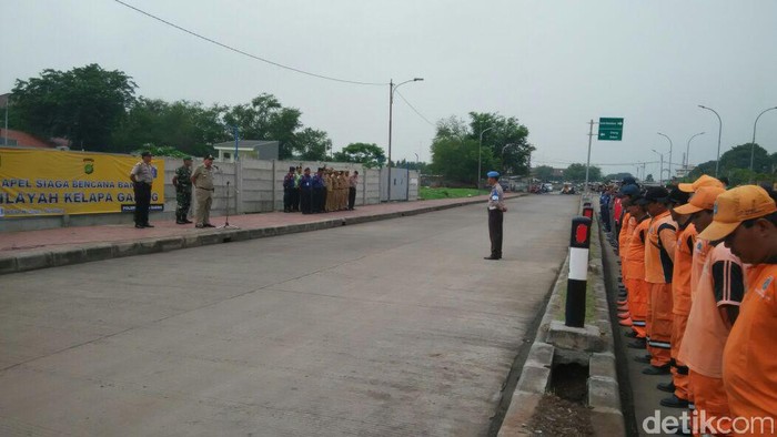 Antisipasi Banjir, Saluran Air di Kelapa Gading Dibersihkan