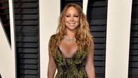 Mariah Carey jadi perbincangan usai tampil sangat seksi hingga nyaris mengekspos organ intimnya tersebut. Pascal Le Segretain/Getty Images