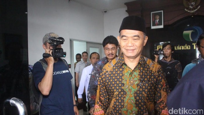 Menteri Pendidikan Pastikan Pencetakan Naskah Unas Lancar