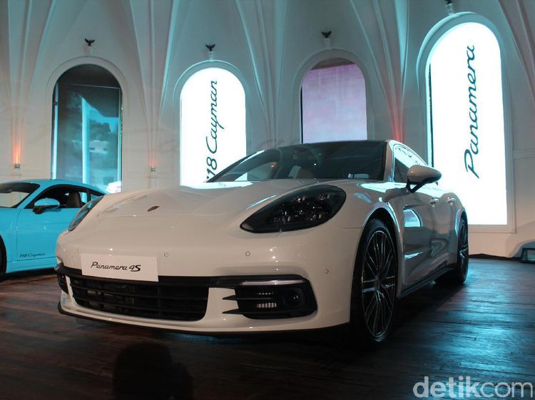 Porsche Panamera Lebih Segar dengan Tampilan Anyar