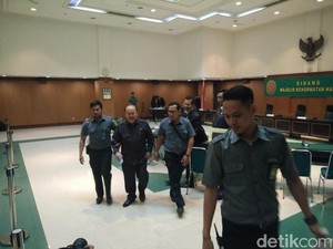 Dipecat karena Jadi Markus, Hakim Napitupulu: Di Mana Keadilan?
