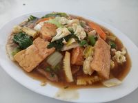 Mengintip Suasana dan Menu Kantin Karyawan di Mall-mall Jakarta