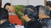 Ahok didakwa melakukan penodaan agama karena menyebut dan mengaitkan surat Al Maidah 51 dengan Pilkada DKI. Penyebutan surat Al Maidah 51 ini disampaikan Ahok saat bertemu warga di Pulau Pramuka, Kepulauan Seribu pada 27 September 2016.