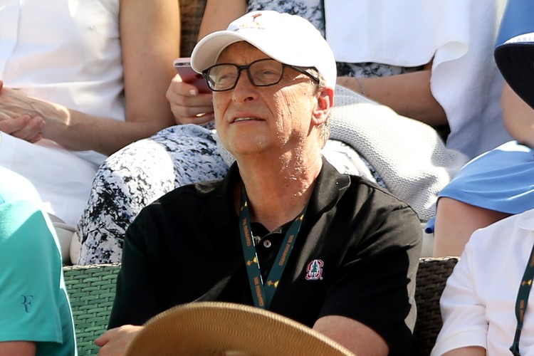 89846498 INDIAN WELLS, CA - MARCH 19: Bill Gates watches Rafael Nadal of Spain play Novak Djokovic of Serbia during the semifinals of the BNP Paribas Open at the Indian Wells Tennis Garden on March 19, 2016 in Indian Wells, California. (Photo by Matthew Stockman/Getty Images)