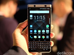 BlackBerry KEYone bakal Molor