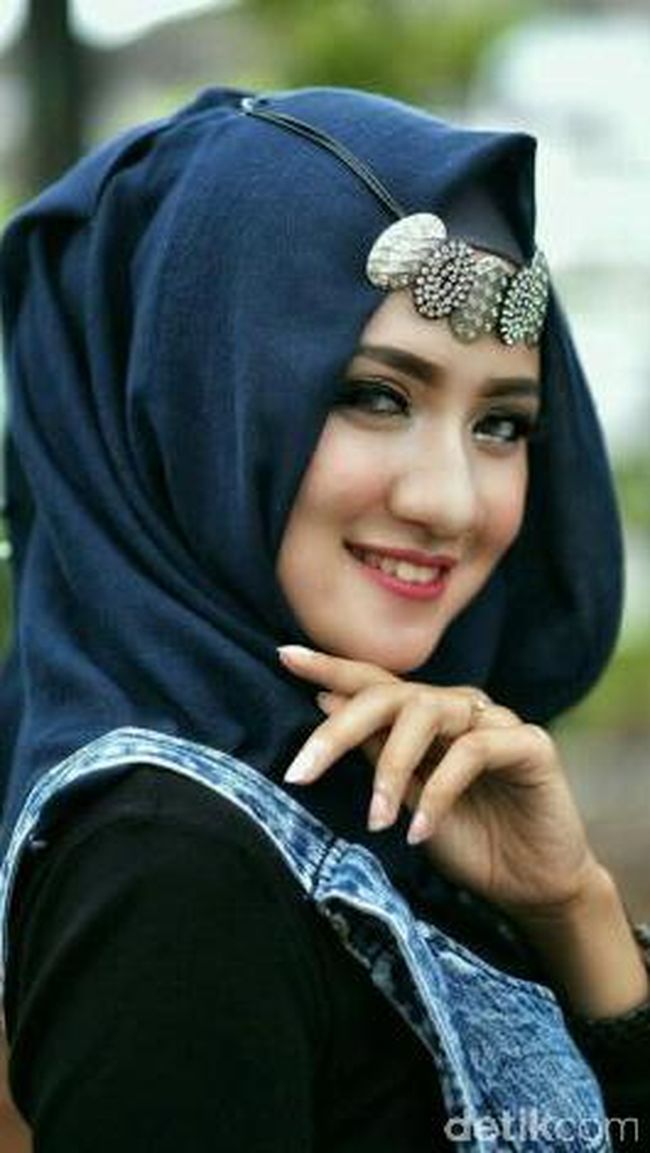 Hijab hunter