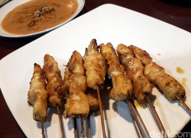 Sedang di Pancoran? Nikmati Makanan Tradisional dan Sate di Tempat Ini