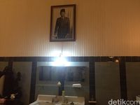 Foto 'Istimewa' Bung Karno di Kamar Pribadinya di Solo