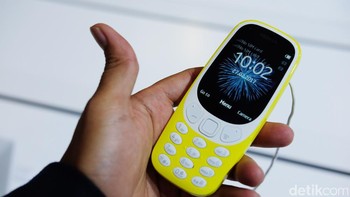 Nokia melalui HMD Global resmi membangkitkan kembali Nokia 3310, ponsel sejuta umat yang penuh kenangan di ajang MWC 2017 di Barcelona, Spanyol, Februari lalu. Foto: detikINET/Ardhi Suryadhi