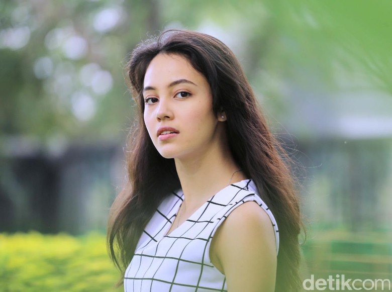 Disebut Mirip Cathy Sharon Apa Reaksi Anggika Bolsterli Disebut Mirip Cathy Sharon Apa Reaksi Anggika Bolsterli
