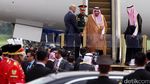Raja Salman Tiba di Bandara Halim