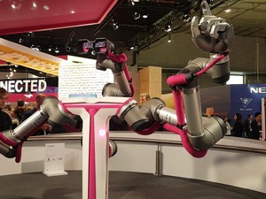 Unjuk Gigi 5G: Ekspansi Robot Sampai Tenggelam di Virtual Reality