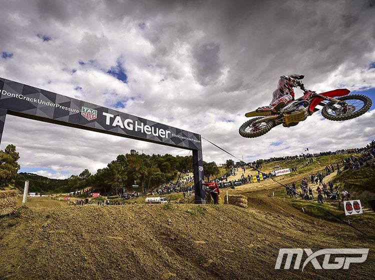 Cadas! Ini Serunya Aksi Rider Motocross MXGP