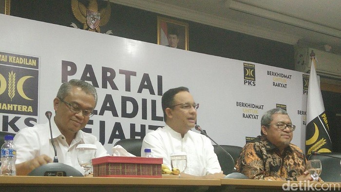 Respons Anies Soal Kesiapan Aher Jadi Jurkam Putaran Kedua