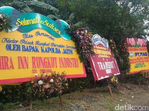 Peresmian kantor baru Polsek Rungkut