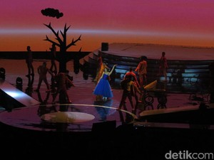 BCL dan Reza Rahadian Tampil Ala La La Land