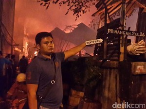 Kebakaran di Pademangan Padam, Rumah hingga Gudang Hangus