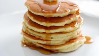 3 Resep Pancake Klasik yang Lembut dengan Aneka Topping Untuk Sarapan