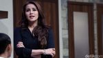 Olla Ramlan Lagi Happy Nih?