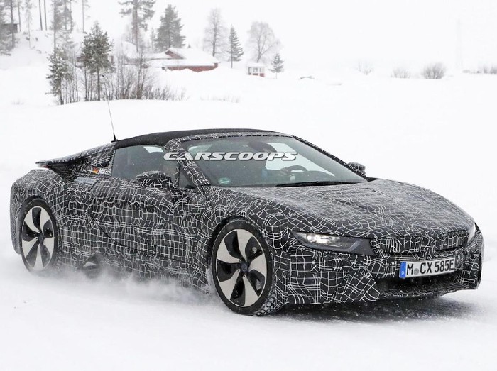 BMW i8 Spyder Atap Terbuka Muncul