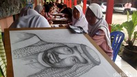 Salah satu hasil karya mereka.