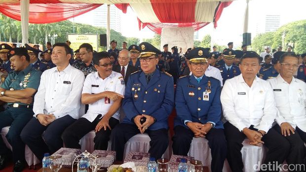 Puji Kinerja Petugas Damkar, Mendagri: Pemda Harus Naikkan Gajinya
