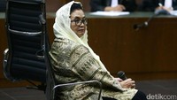 Setelah membacakan penolakan eksepsi, majelis hakim menyampaikan jadwal sidang lanjutan perkara ini pada Rabu, 8 Maret mendatang. Jaksa penuntut umum KPK, Asri, mengatakan pihaknya akan mempersiapkan empat saksi untuk diperiksa pengadilan.