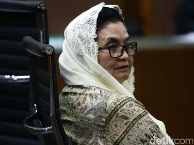 Hakim Tolak Eksepsi Siti Fadilah Supari