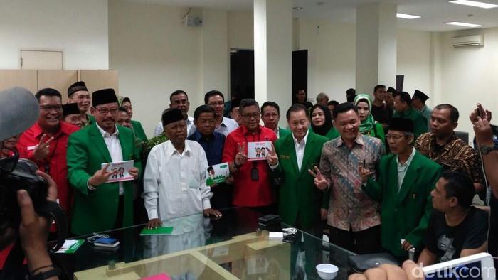 Pengurus Partai Pendukung Ahok Kumpul di Kantor PPP Djan