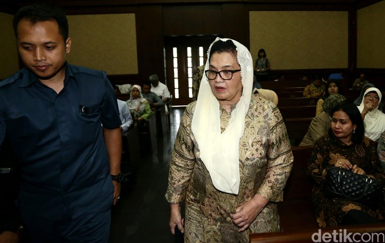 Eks Menkes Siti Fadilah Ajukan PK Kasus Korupsi Alkes Eks Menkes Siti Fadilah Ajukan PK Kasus Korupsi Alkes