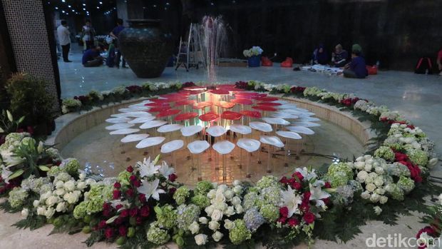 Suasana Gedung DPR / 