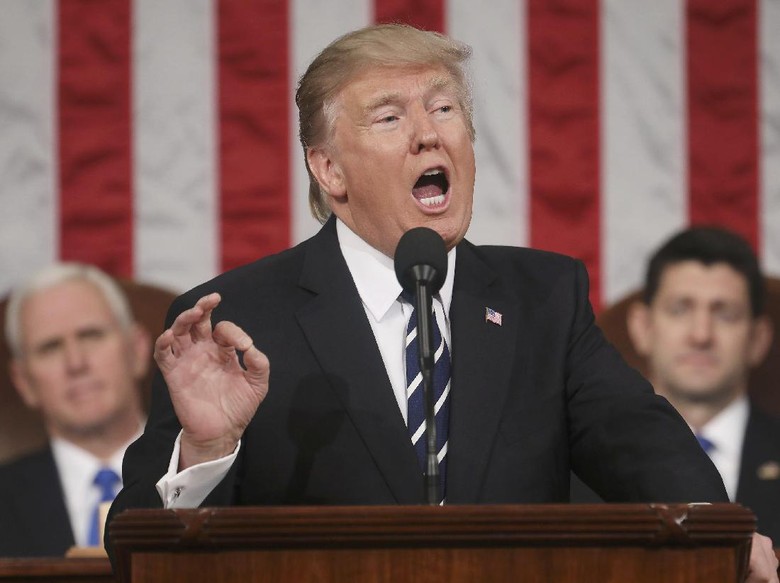 Ngakak! Giliran Donald Trump Nyanyi Despacito Ngakak! Giliran Donald Trump Nyanyi Despacito