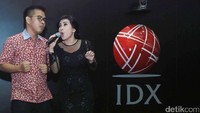 Ia turut menampilkan beberapa lagu andalannya di acara tersebut seperti, Terlena, Memandangmu hingga Terajana. Pool/Ismail/detikFoto.