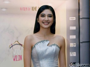 Main Film tentang Sosialita, Mikha Tambayong Tak Masalah Tampil Seksi