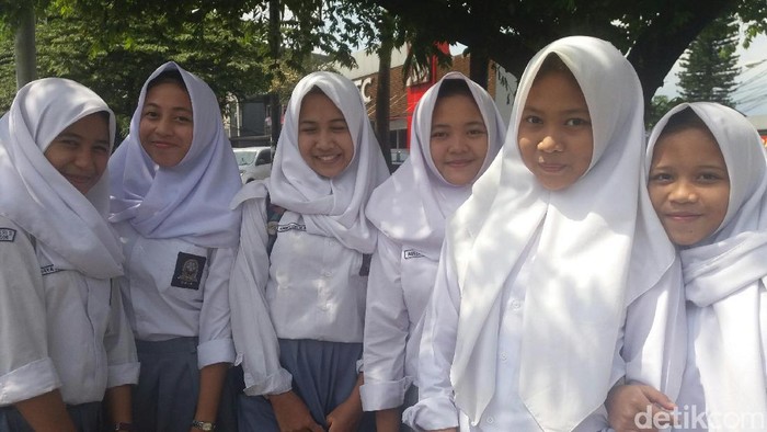 Sejumlah Warga Bogor Penasaran dengan Ketampanan Pangeran Arab