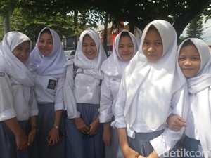 Sejumlah Warga Bogor Penasaran dengan Ketampanan Pangeran Arab