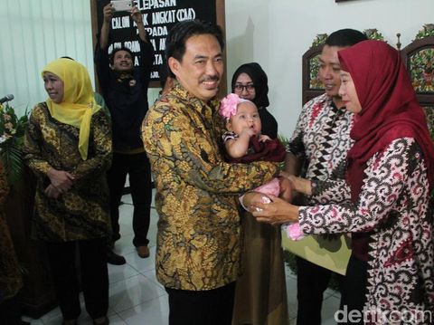 14 Balita diasuh orangtua angkat